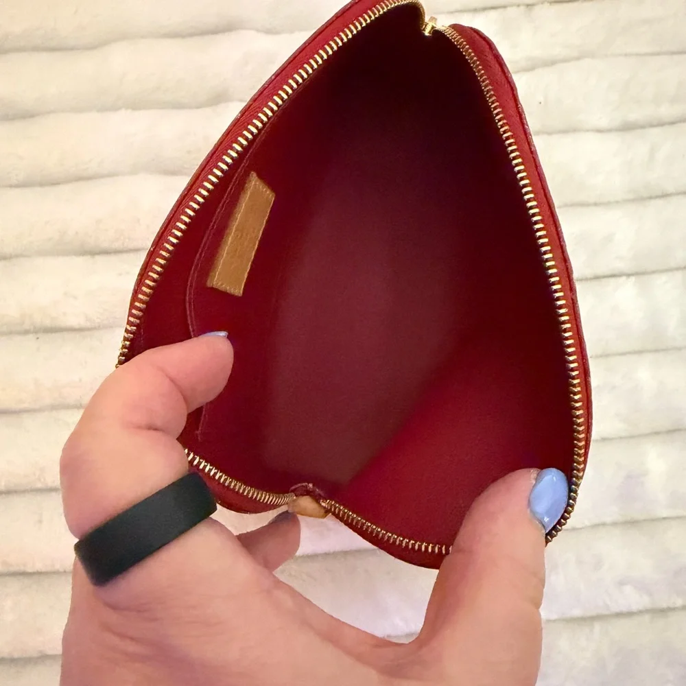 Louis Vuitton Monogram Vernis Cosmetic Pouch in ruby red